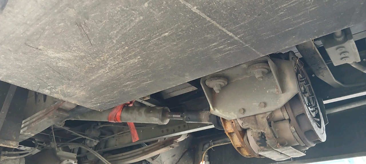 Pferdetransporter RENAULT M180 PORTEUR BETAILLERE