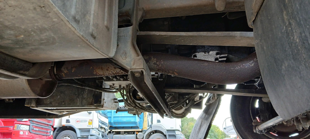 Pferdetransporter RENAULT M180 PORTEUR BETAILLERE