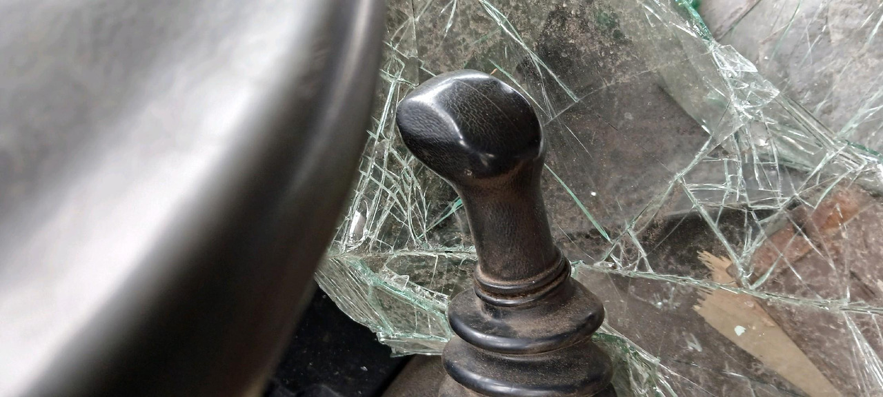 Pferdetransporter RENAULT M180 PORTEUR BETAILLERE