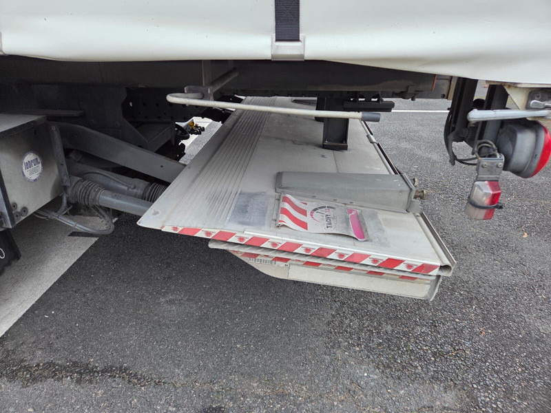 Plane LKW DAF XF 450 - auto-école