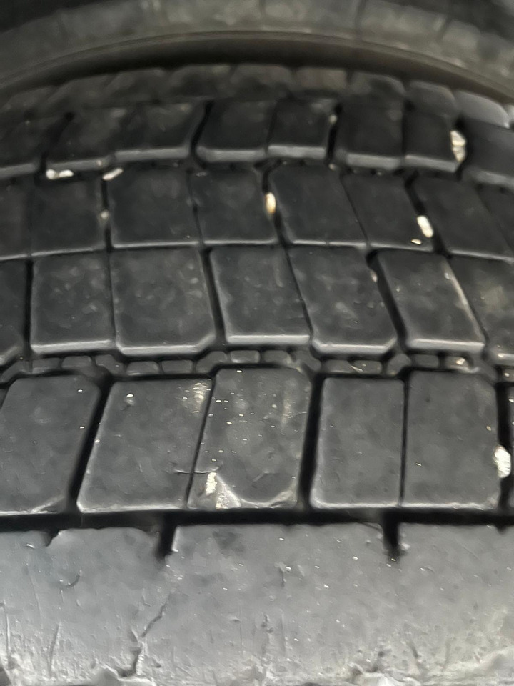 Plane LKW Iveco Eurocargo 120 E 22