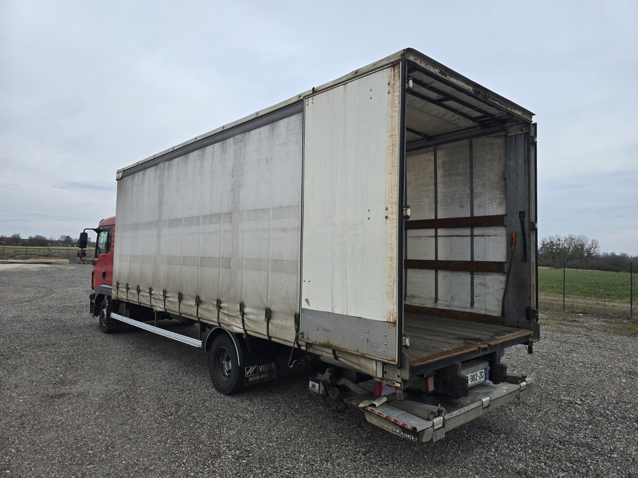 Plane LKW MAN TGL 12.250