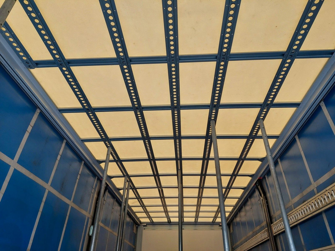 Plane LKW MAN TGL 12.250 BL 4x2