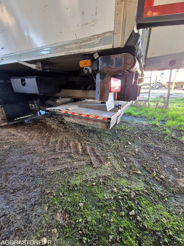 LKW Porteur Volvo frigo
