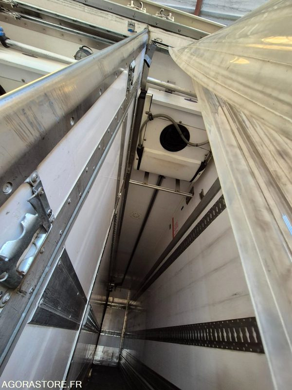 LKW Porteur Volvo frigo