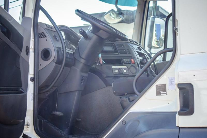 Pritsche LKW DAF CF 450-6X4+FASSI18T/M(3EXT)-78500KM