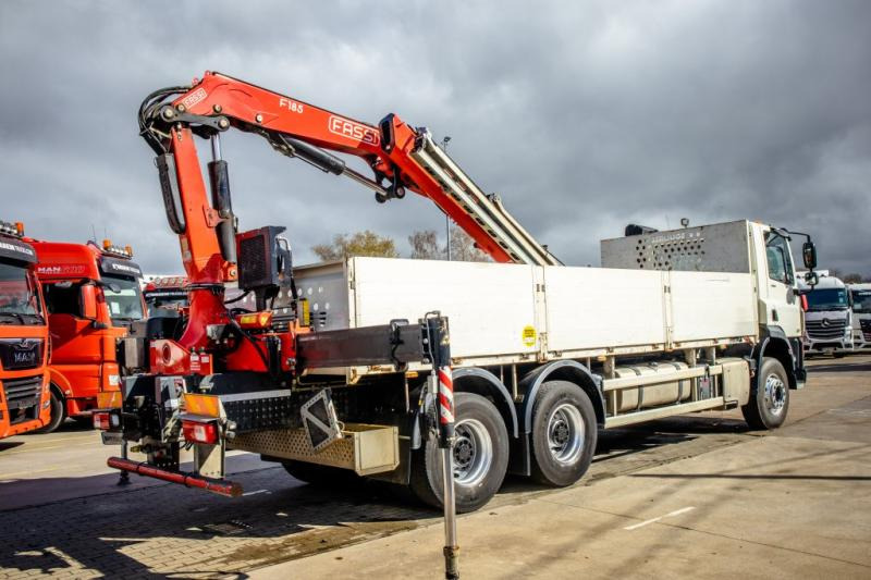 Pritsche LKW DAF CF 450-6X4+FASSI18T/M(3EXT)-78500KM