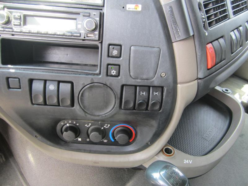 Pritsche LKW DAF XF105 460