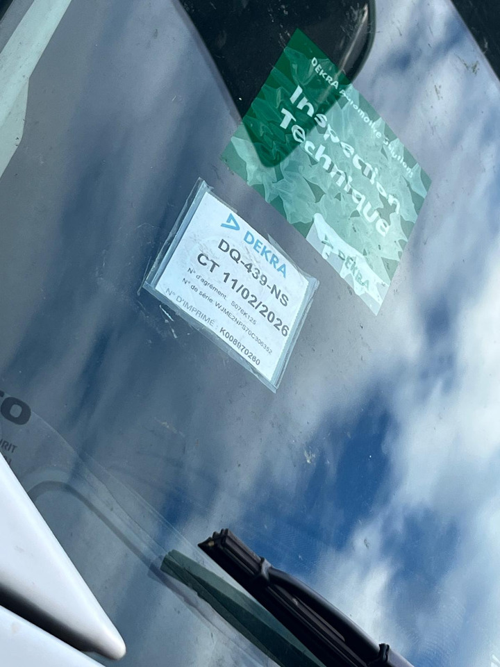 Pritsche LKW Iveco Eurotrakker 260E36