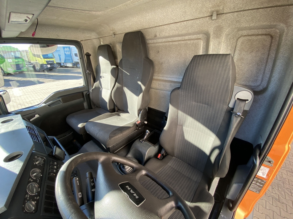 Pritsche LKW MAN TGM 15.290 4x2 BL / HIAB Faltkran