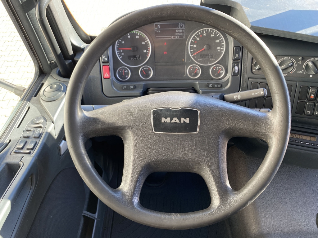 Pritsche LKW MAN TGM 15.290 4x2 BL / HIAB Faltkran