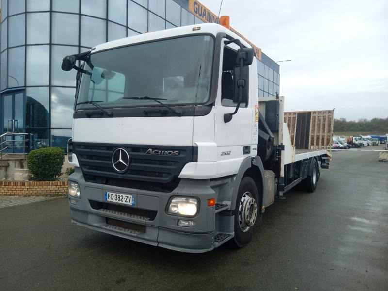 Pritsche LKW Mercedes Actros 2532