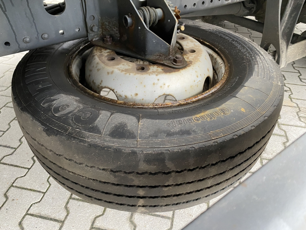 Pritsche LKW Mercedes-Benz 1224 L Atego / MKG-Faltkran