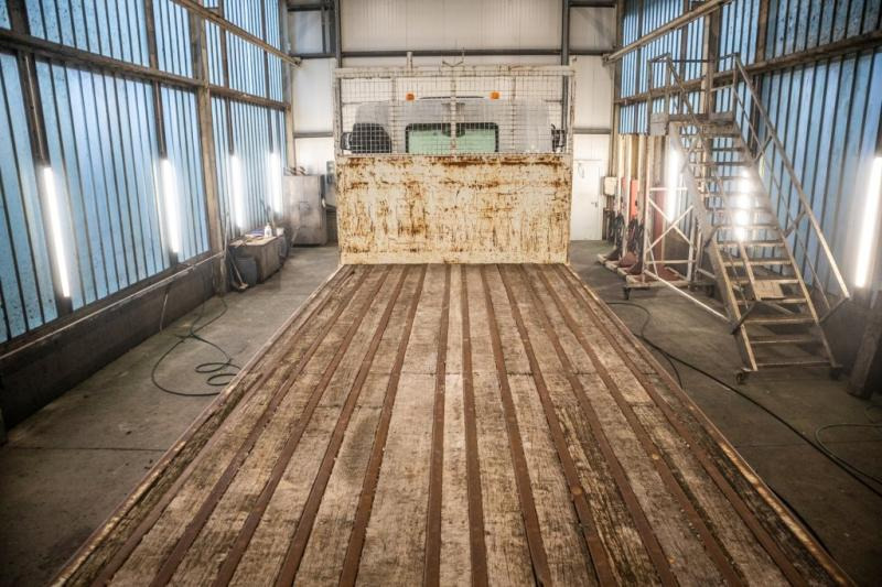 Pritsche LKW Renault KERAX 380DXI-8x4+PK18TM/3EXT