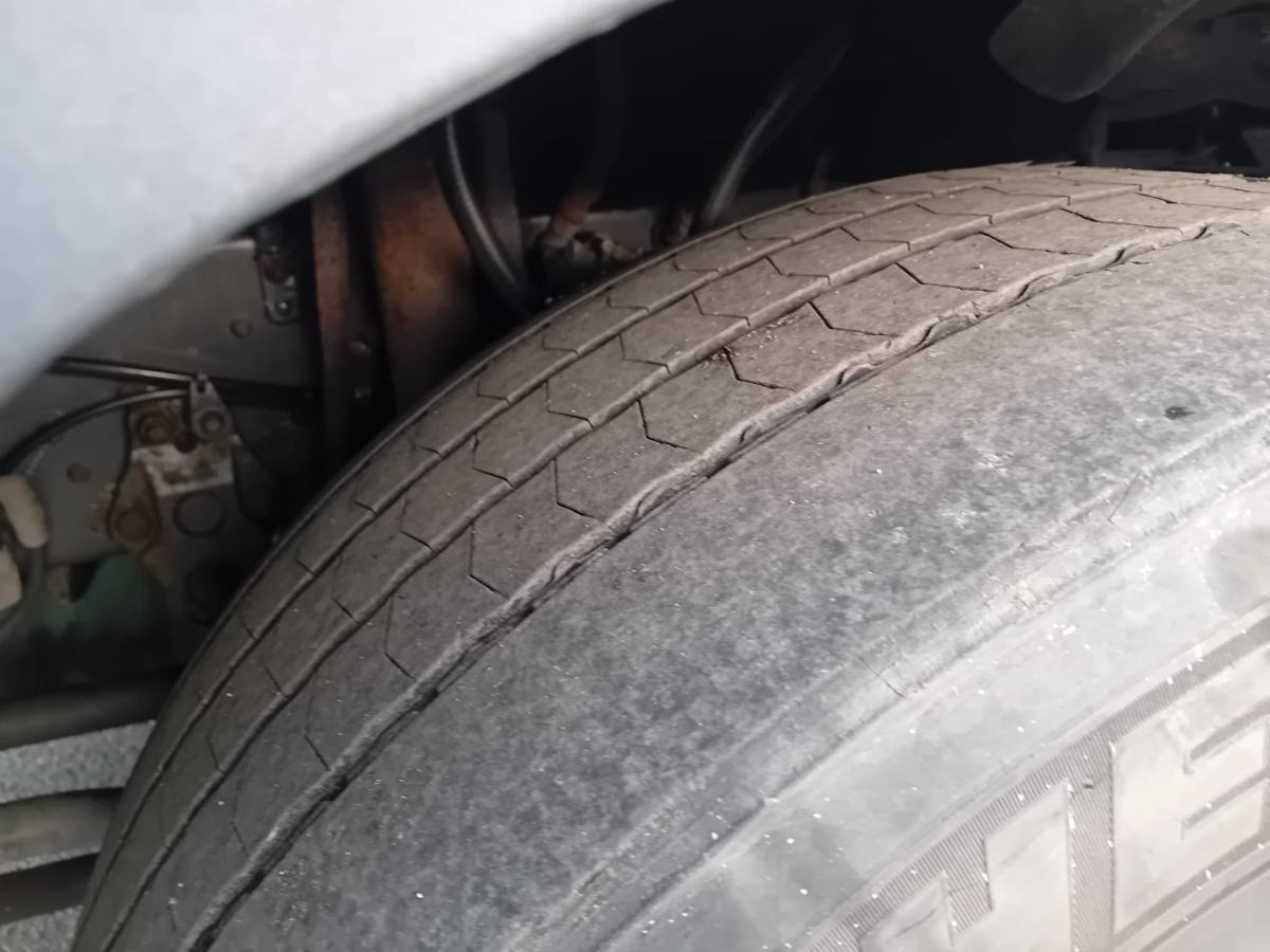 Pritsche LKW Volvo FH