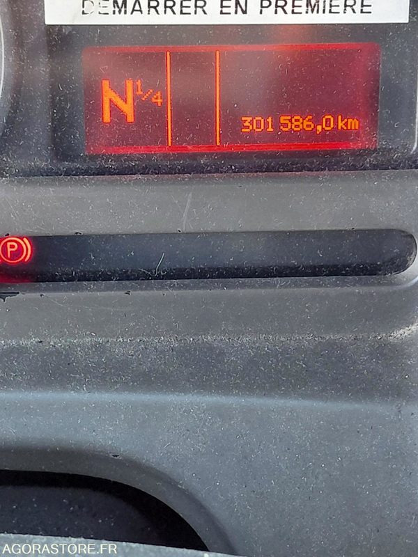 LKW RENAULT midlum 240 - 2009 - 301686 Kms