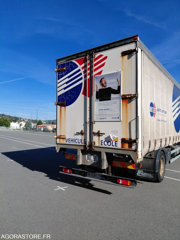 LKW RENAULT midlum 240 - 2009 - 301686 Kms