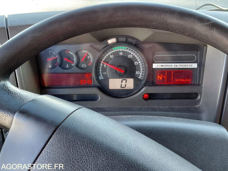 LKW RENAULT midlum 240 - 2009 - 301686 Kms