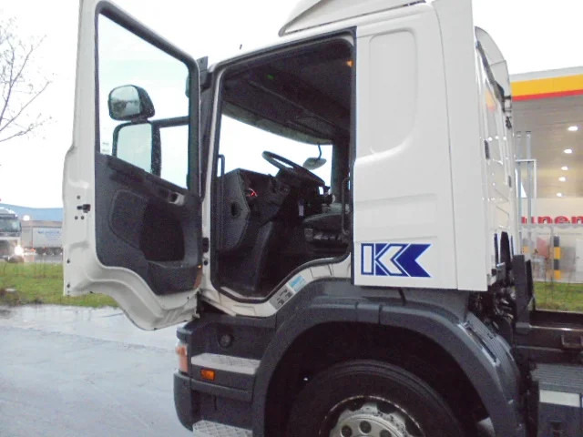 Containerwagen/ Wechselfahrgestell LKW Scania 230 B 4X2: das Bild 6