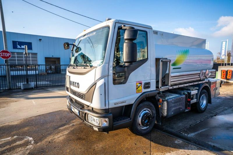 Tankwagen Iveco EURO CARGO 100-220 +CM 5500L + 3 COMP.
