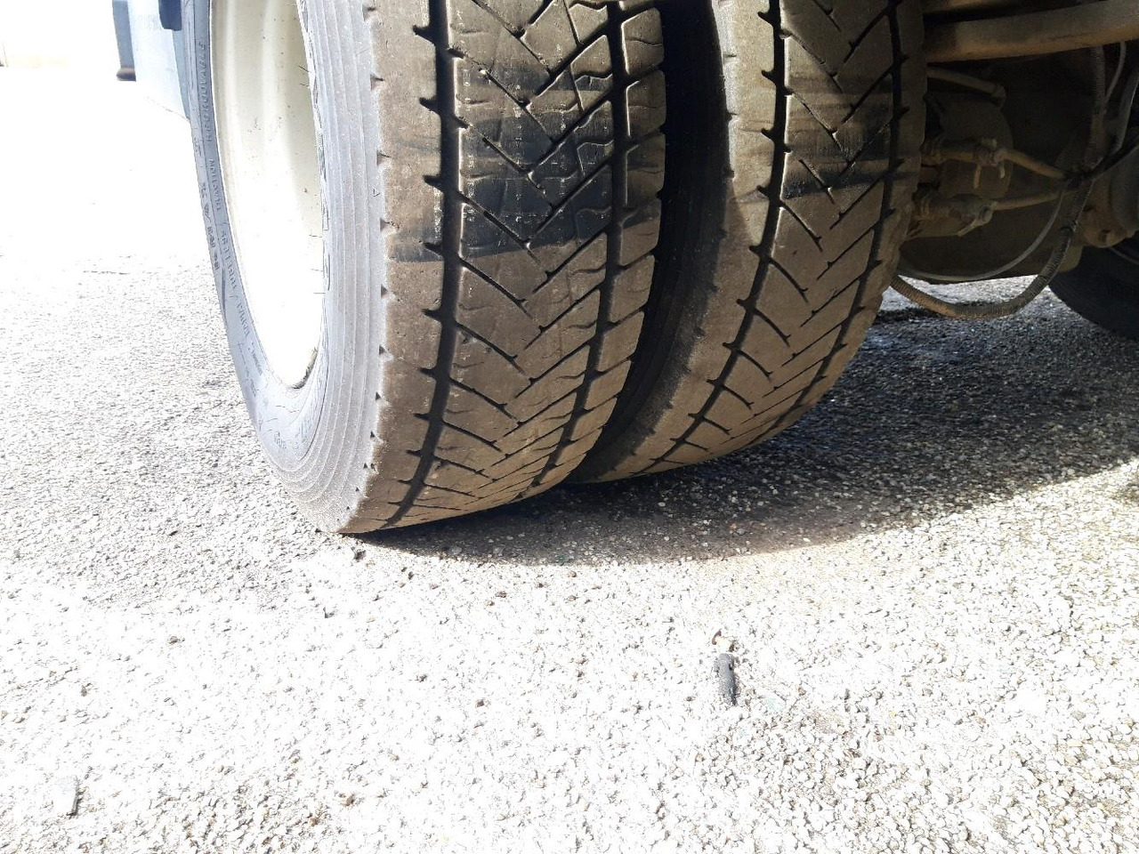 Tankwagen RENAULT MIDLUM CITERNE 7500