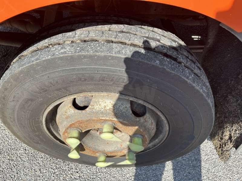 Tankwagen Renault MIDLUM 180 DCI