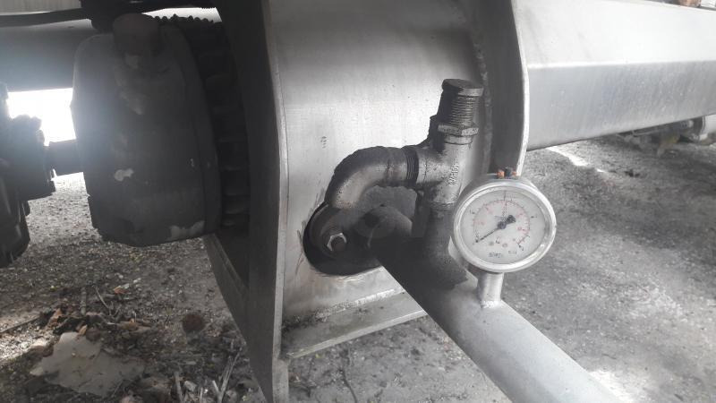 Tankwagen Volvo FM12 450