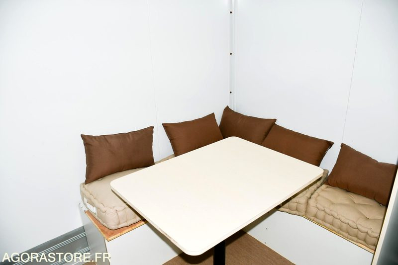 LKW VEHICULE EVENEMENTIEL - CAMION PODIUM IVECO DAILY 6000 kms 2018