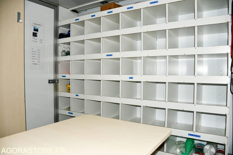 LKW VEHICULE EVENEMENTIEL - CAMION PODIUM IVECO DAILY 6000 kms 2018