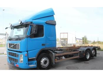 Containerwagen/ Wechselfahrgestell LKW Volvo 6X2 380: das Bild 1