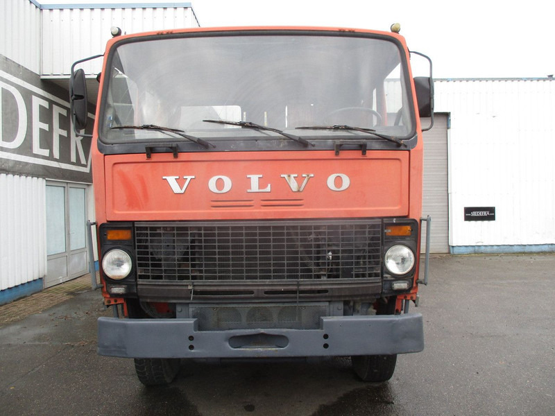 Fahrgestell LKW Volvo F7 , 6x4 , Manual , Euro 1 , Telma Retarder , Spring suspension: das Bild 6