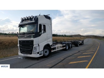 Containerwagen/ Wechselfahrgestell LKW Volvo FH540: das Bild 1