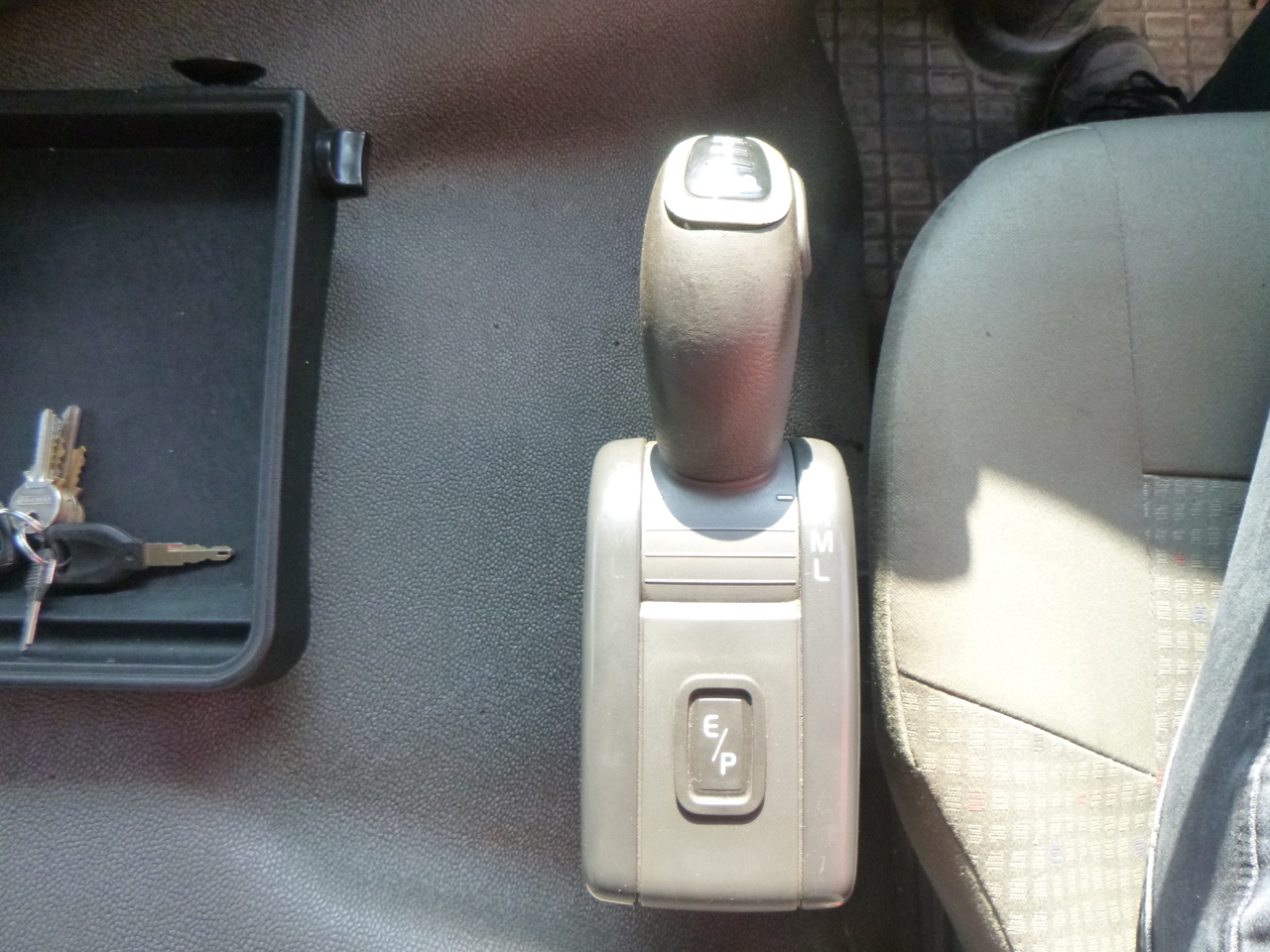 Autokran Volvo FM12 420 8x2 RHD + PM 40SP: das Bild 32