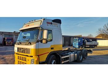 Containerwagen/ Wechselfahrgestell LKW Volvo FM400 6X2*4 with hydraulics 400100km: das Bild 1