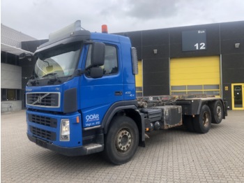 Containerwagen/ Wechselfahrgestell LKW Volvo Volvo FM400 6x2: das Bild 1