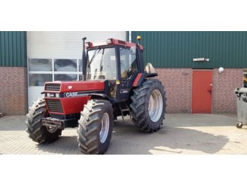 Traktor CASE IH 856 XL: das Bild 1