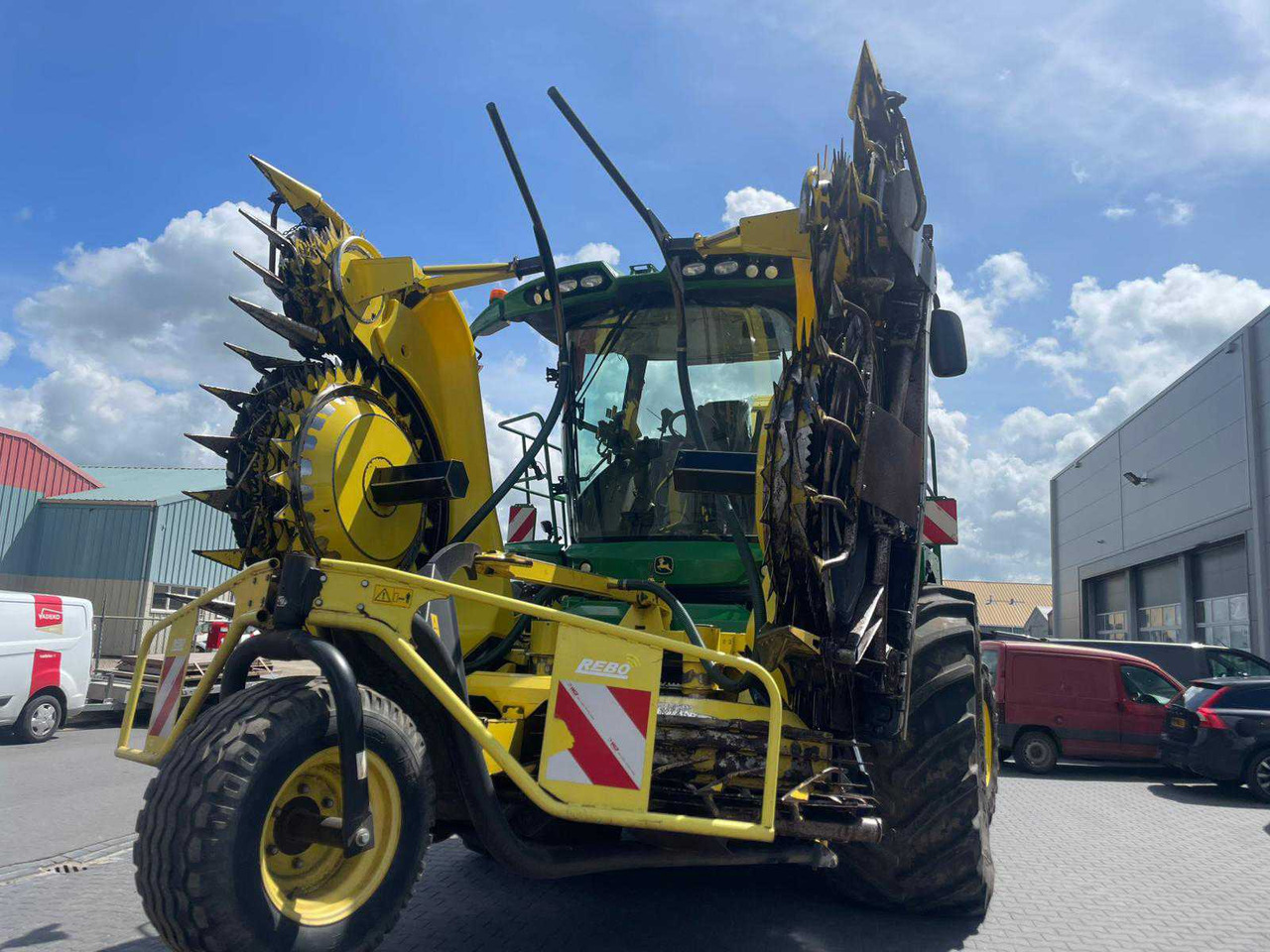 Feldhäcksler 2017 JOHN DEERE 475 PLUS CORNBEK