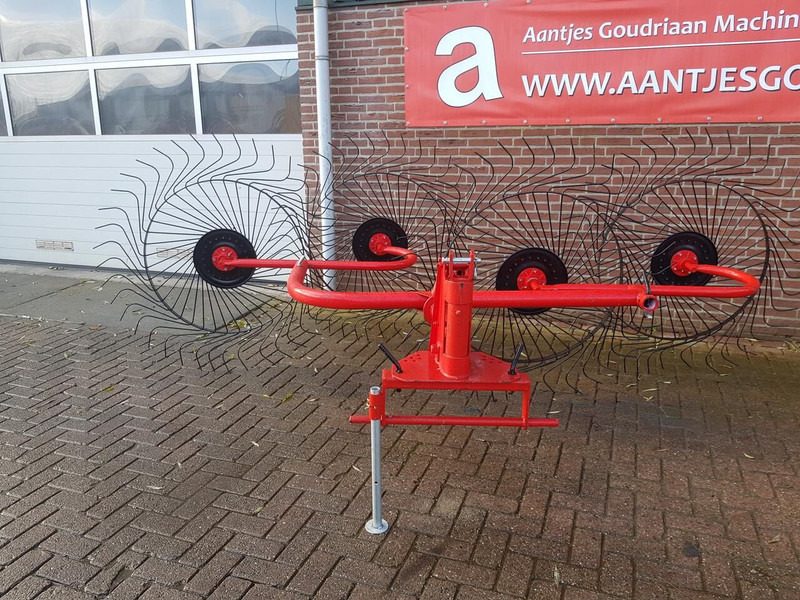 Heuwender/ Wenderechen Boxer acrobaat