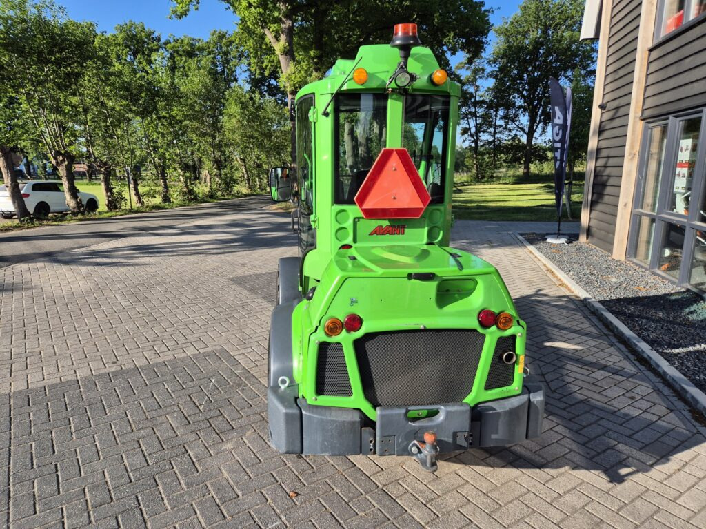 Hoflader AVANT 745 optidrive