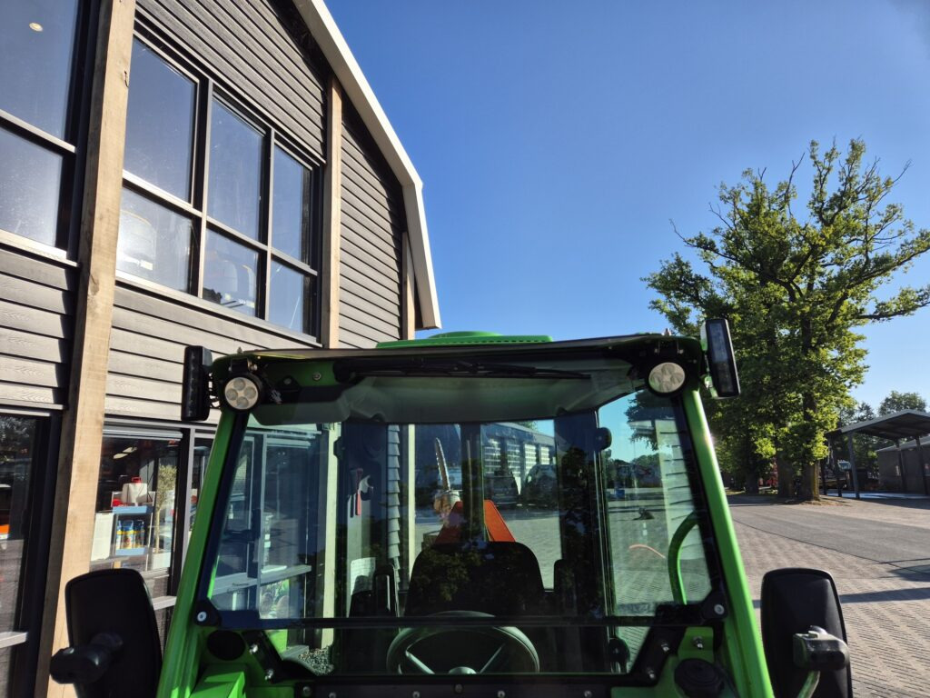 Hoflader AVANT 745 optidrive