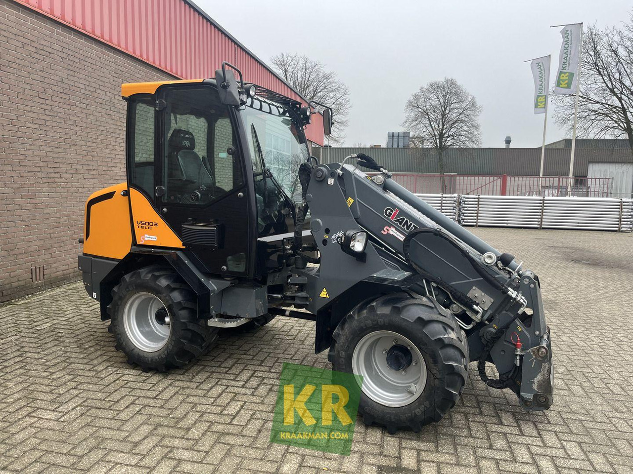 Hoflader V5003  Giant