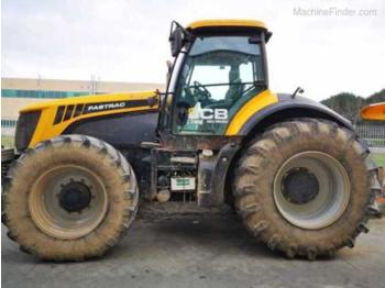 Traktor JCB Fastrac 8250: das Bild 1