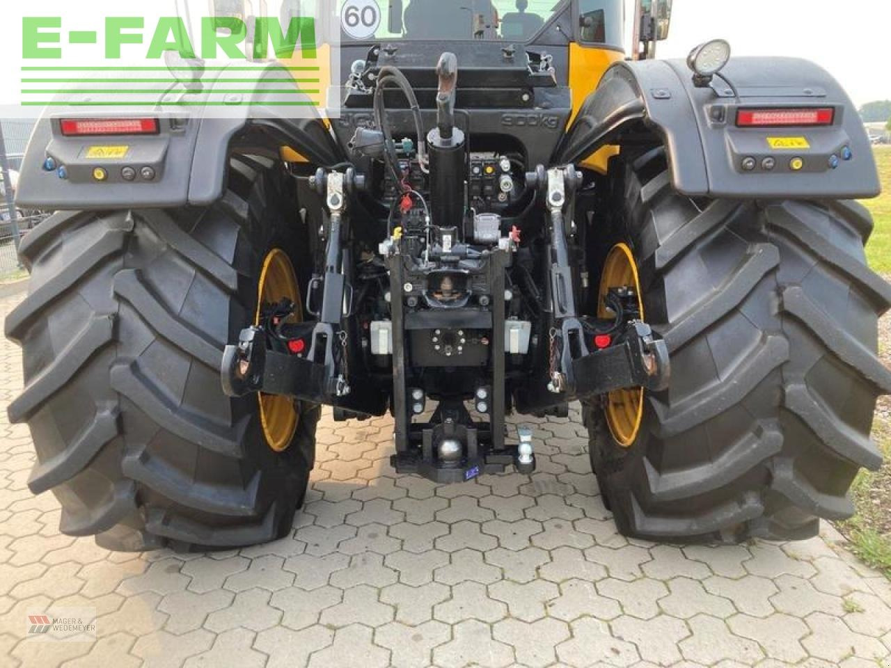 Traktor JCB fastrac 4220 mit premier cover: das Bild 6