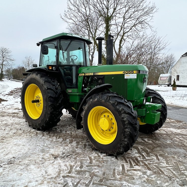 Traktor John Deere 4055: das Bild 15