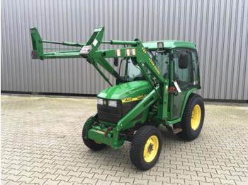 Traktor John Deere 4300: das Bild 1