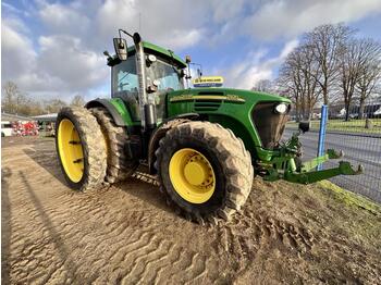 Traktor John Deere 7920: das Bild 1