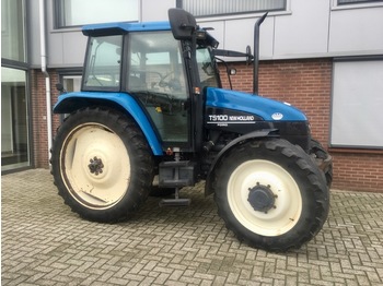 Traktor New Holland TS 100 SLE: das Bild 1