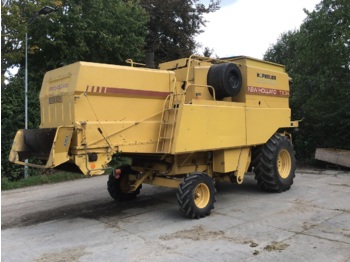 Mähdrescher New Holland TX 34 Combine: das Bild 1