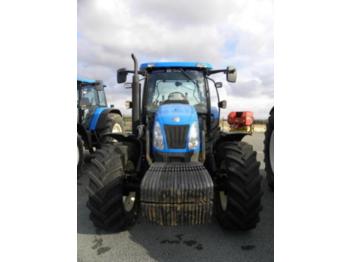 Traktor New Holland T 6030: das Bild 1