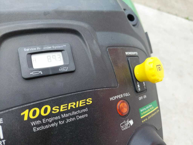 Rasenmäher John Deere X 135R